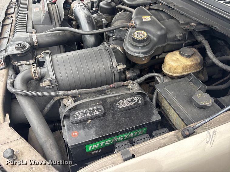 image for item FI0183 2004 Ford F250 Super Duty XL Ext. Cab pickup truck