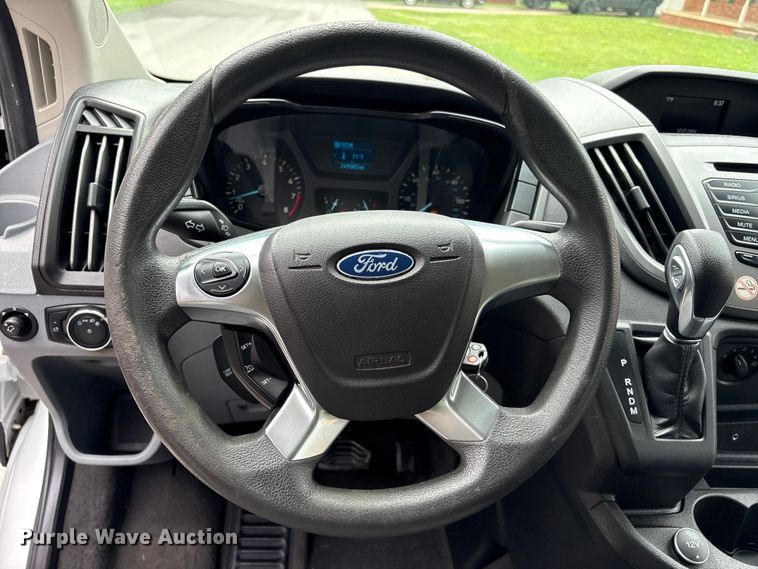 image for item FI0190 2017 Ford Transit van