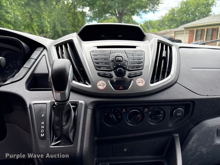 image for item FI0190 2017 Ford Transit van