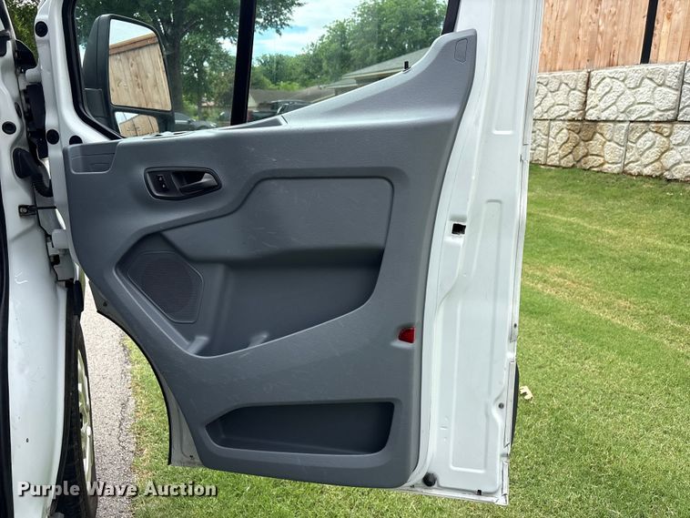 image for item FI0190 2017 Ford Transit van