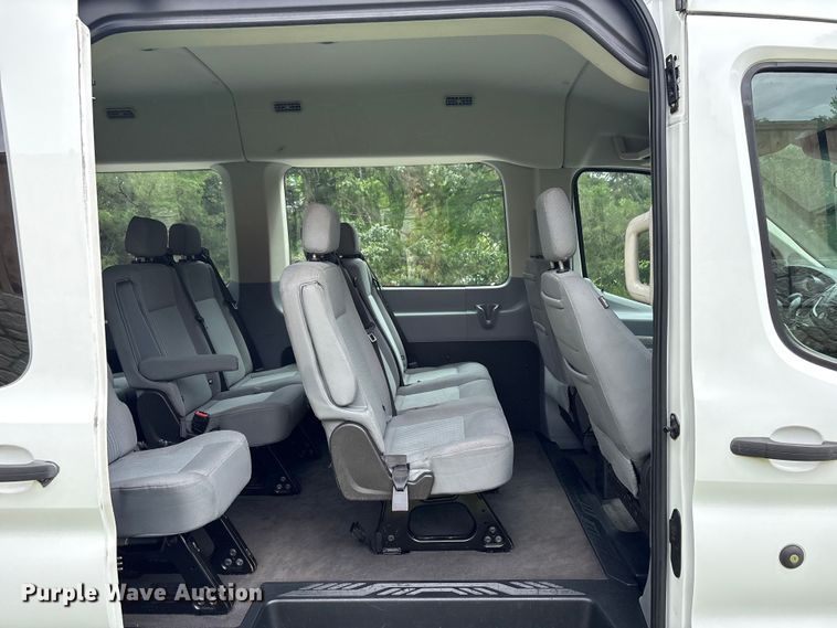 image for item FI0190 2017 Ford Transit van