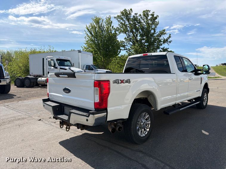image for item FK0193 2017 Ford F250 Super Duty XLT Ext. Cab pickup truck