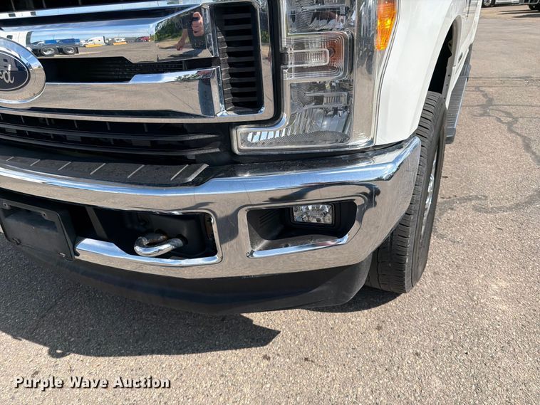 image for item FK0193 2017 Ford F250 Super Duty XLT Ext. Cab pickup truck