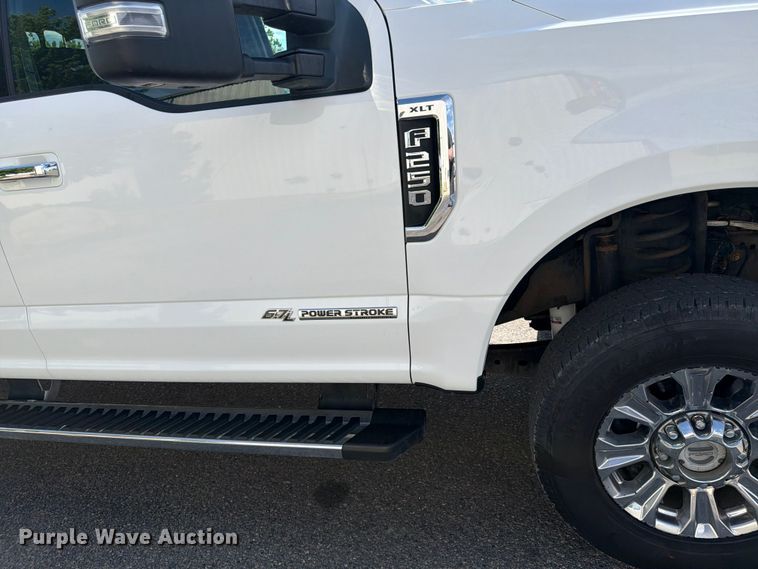 image for item FK0193 2017 Ford F250 Super Duty XLT Ext. Cab pickup truck