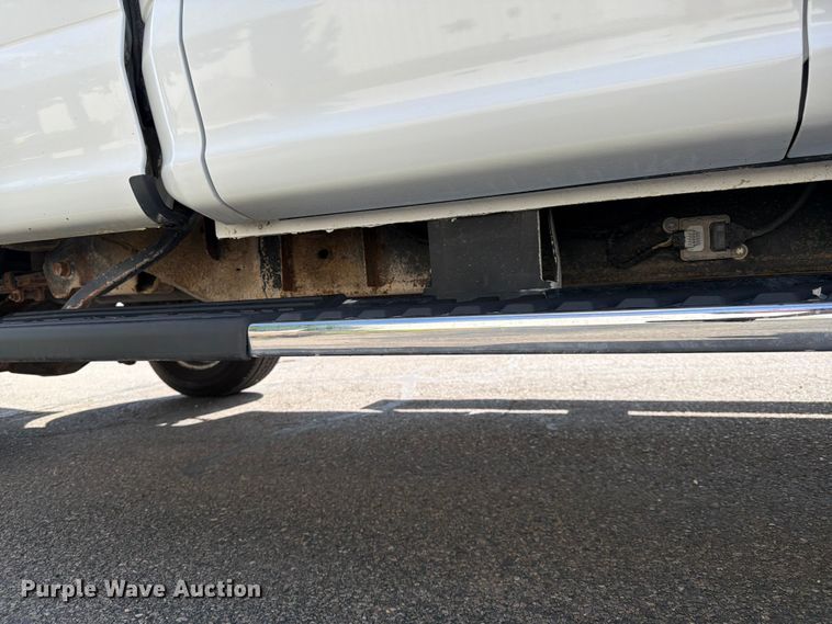 image for item FK0193 2017 Ford F250 Super Duty XLT Ext. Cab pickup truck
