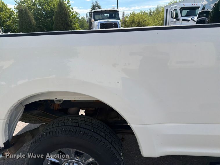 image for item FK0193 2017 Ford F250 Super Duty XLT Ext. Cab pickup truck