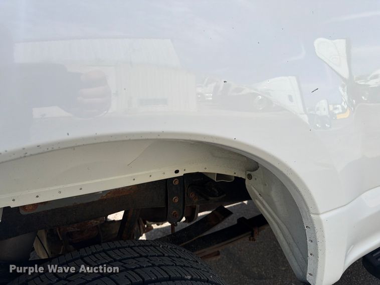 image for item FK0193 2017 Ford F250 Super Duty XLT Ext. Cab pickup truck