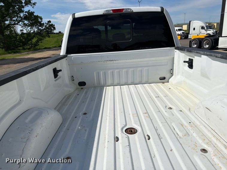 image for item FK0193 2017 Ford F250 Super Duty XLT Ext. Cab pickup truck