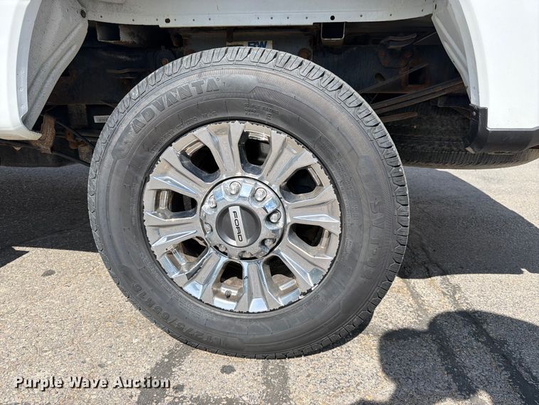 image for item FK0193 2017 Ford F250 Super Duty XLT Ext. Cab pickup truck