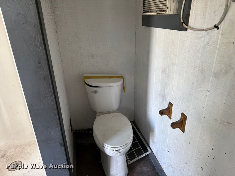 image for item FK2006 Skid mounted laundry unit