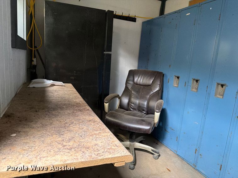 image for item FK2007 Skid mounted locker room