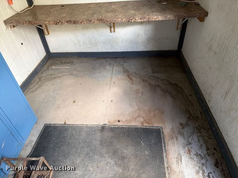 image for item FK2007 Skid mounted locker room
