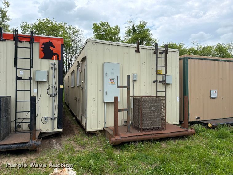 image for item FK2027 Skid mounted living quarters