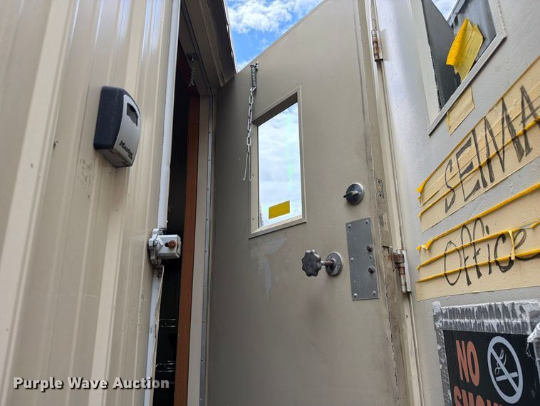image for item FK2027 Skid mounted living quarters