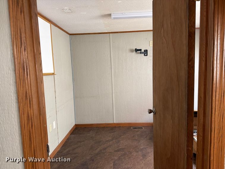 image for item FK2027 Skid mounted living quarters