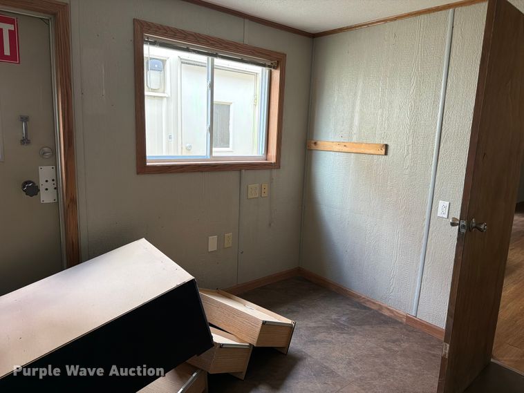 image for item FK2027 Skid mounted living quarters