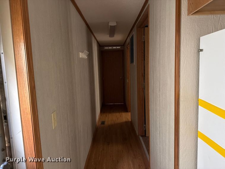 image for item FK2027 Skid mounted living quarters