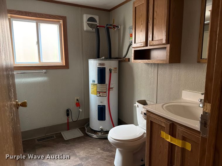 image for item FK2027 Skid mounted living quarters