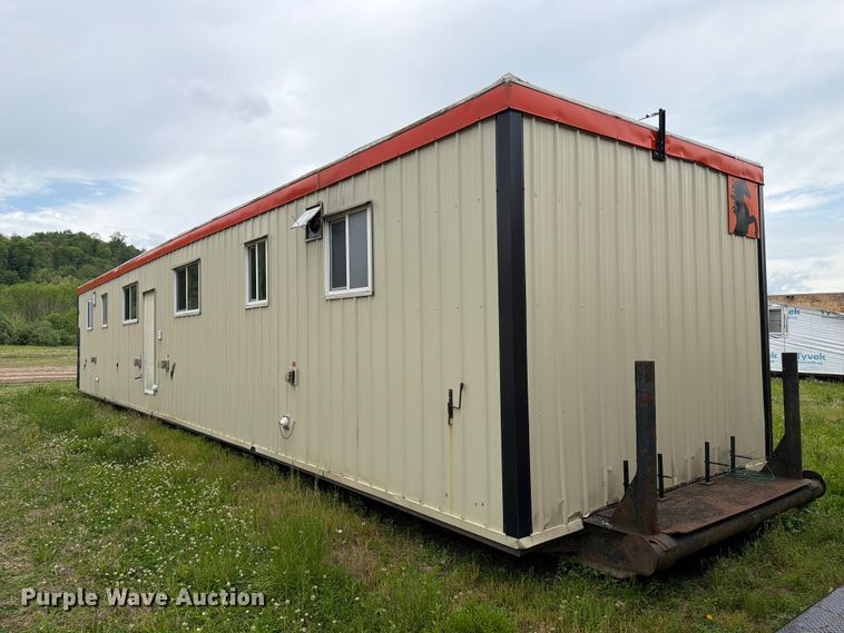 image for item FK2028 Skid mounted living quarters