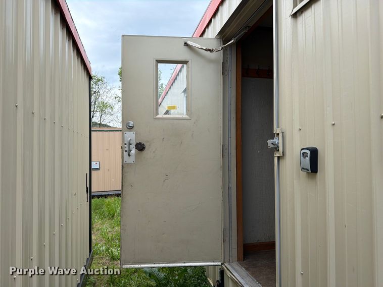 image for item FK2028 Skid mounted living quarters