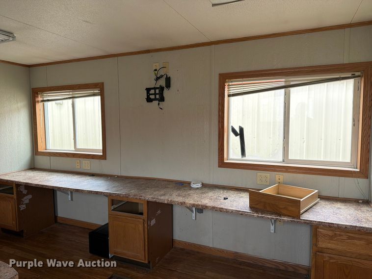 image for item FK2028 Skid mounted living quarters