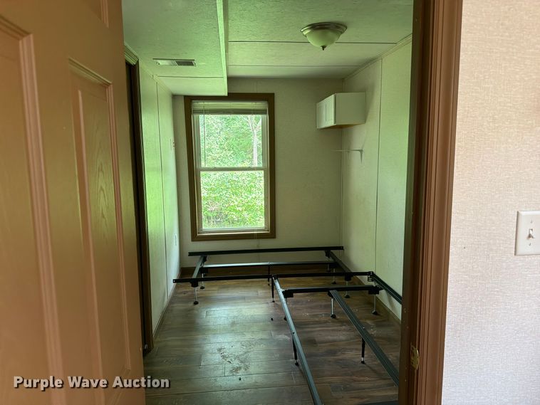 image for item FK2029 Skid mounted living quarters