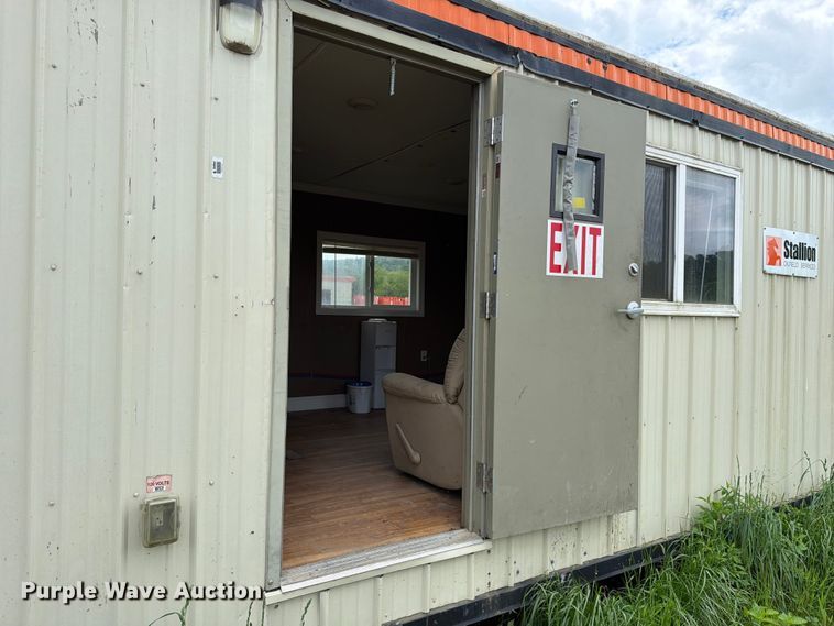 image for item FK2030 Skid mounted living quarters