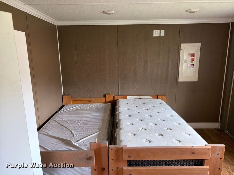 image for item FK2030 Skid mounted living quarters