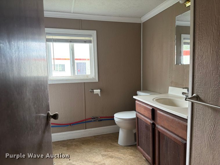image for item FK2030 Skid mounted living quarters