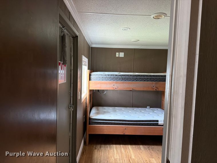 image for item FK2030 Skid mounted living quarters
