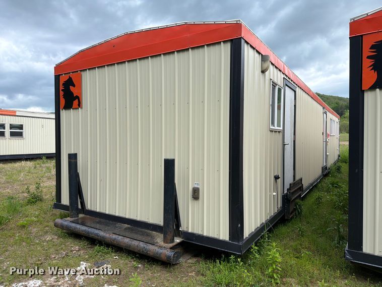 image for item FK2031 Skid mounted living quarters