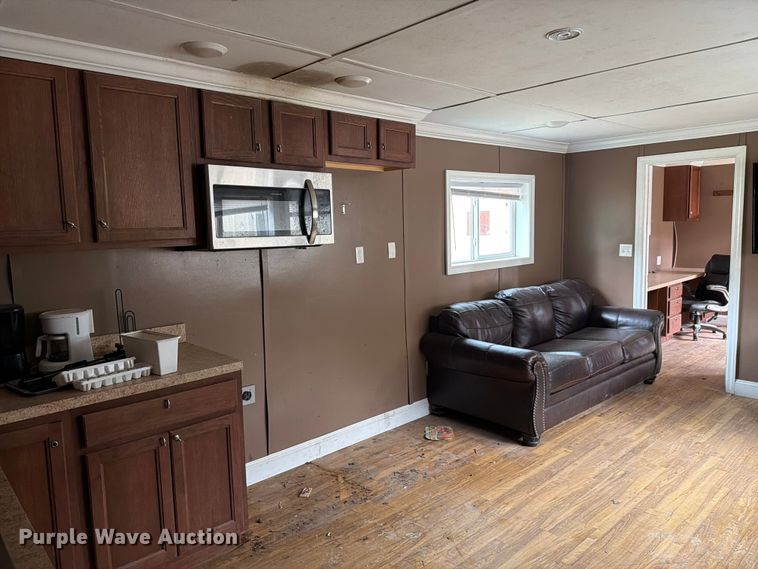image for item FK2031 Skid mounted living quarters