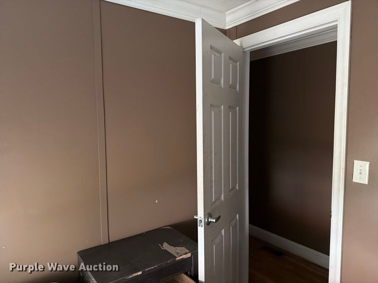 image for item FK2031 Skid mounted living quarters