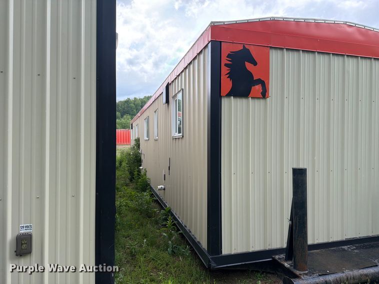 image for item FK2032 Skid mounted living quarters