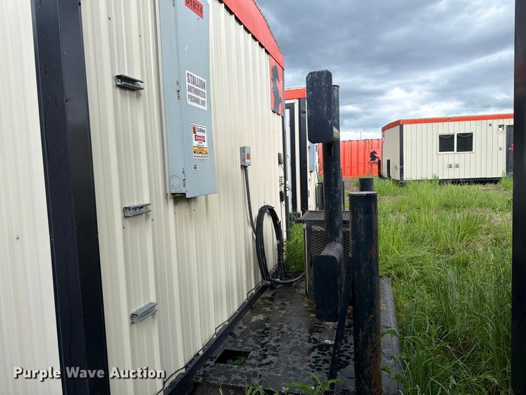 image for item FK2032 Skid mounted living quarters