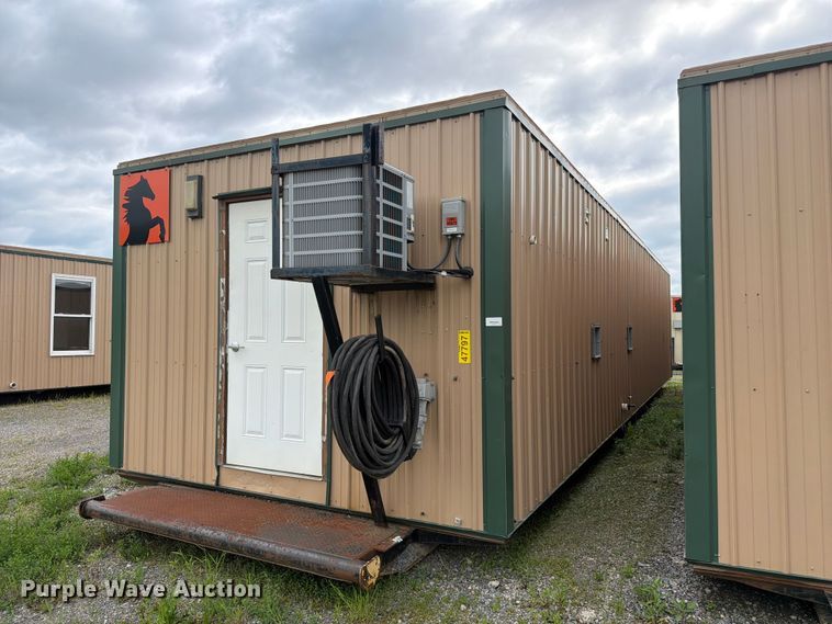 image for item FK2034 Skid mounted locker room