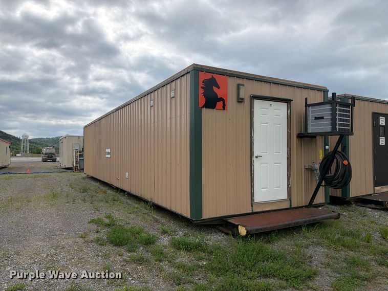 image for item FK2034 Skid mounted locker room