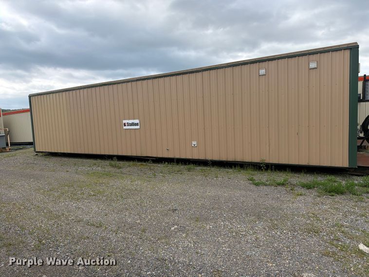 image for item FK2034 Skid mounted locker room