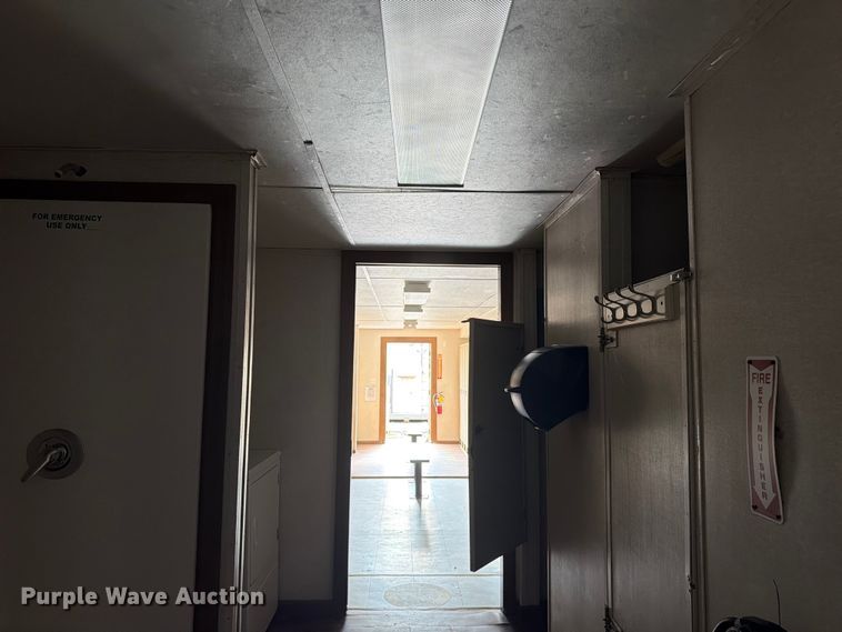 image for item FK2034 Skid mounted locker room