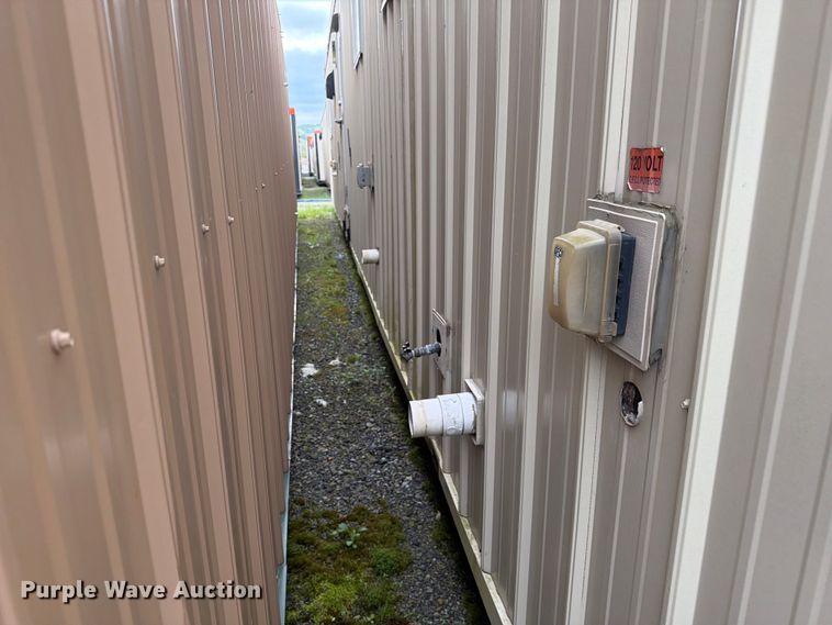 image for item FK2035 Skid mounted living quarters