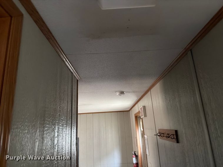 image for item FK2035 Skid mounted living quarters