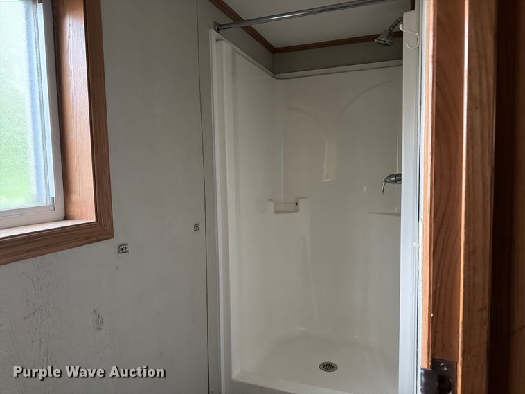 image for item FK2043 Skid mounted living quarters