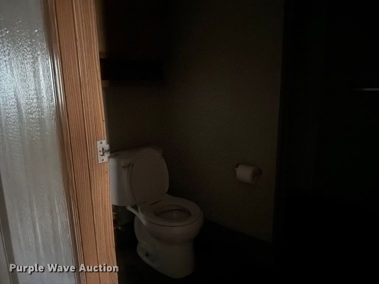 image for item FK2043 Skid mounted living quarters