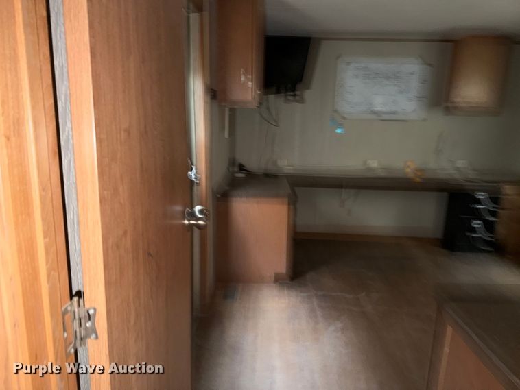 image for item FK2043 Skid mounted living quarters