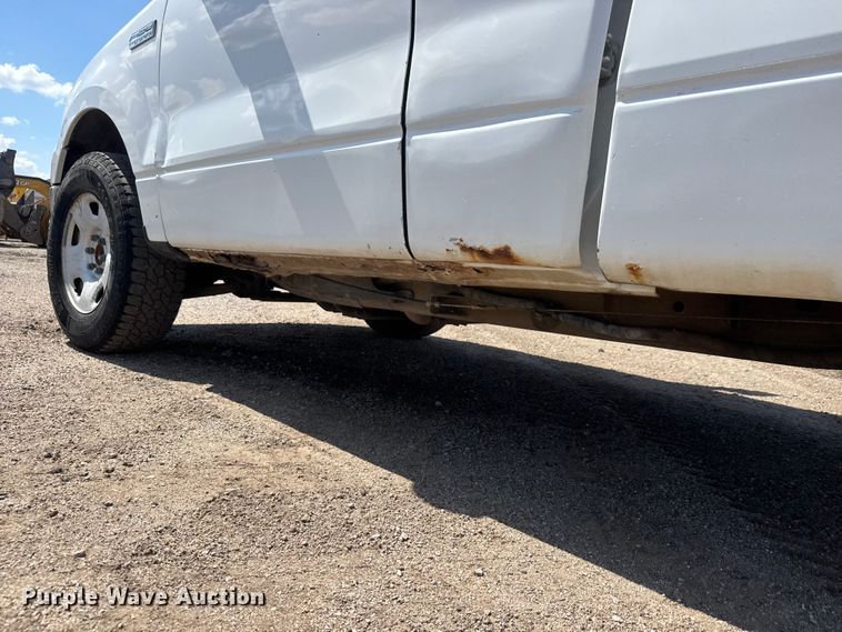 image for item NA9374 2005 Ford F150 pickup truck