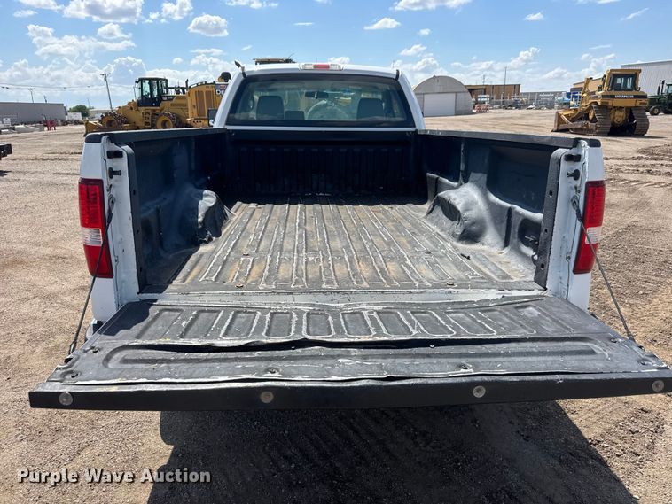 image for item NA9374 2005 Ford F150 pickup truck