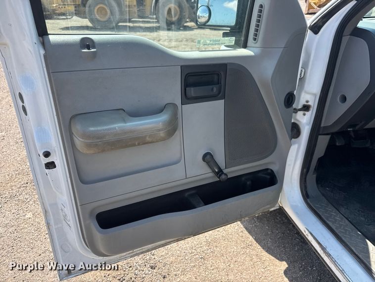 image for item NA9374 2005 Ford F150 pickup truck