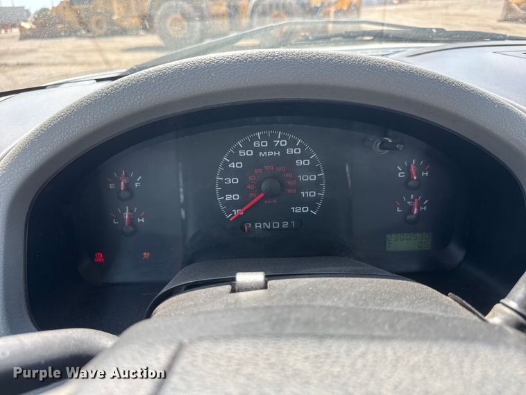 image for item NA9374 2005 Ford F150 pickup truck
