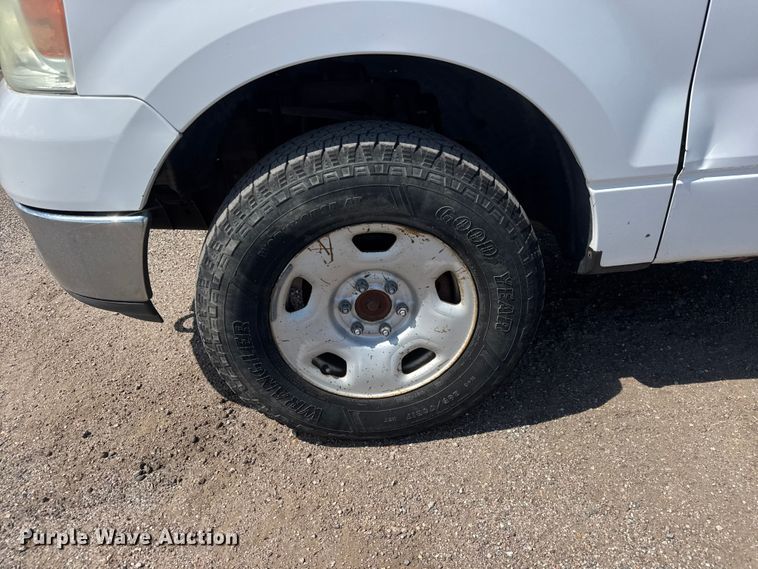 image for item NA9374 2005 Ford F150 pickup truck