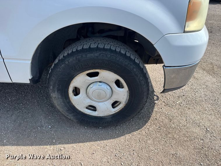 image for item NA9374 2005 Ford F150 pickup truck